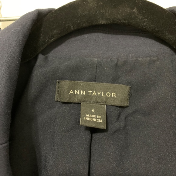 Ann Taylor suit - Picture 2 of 4